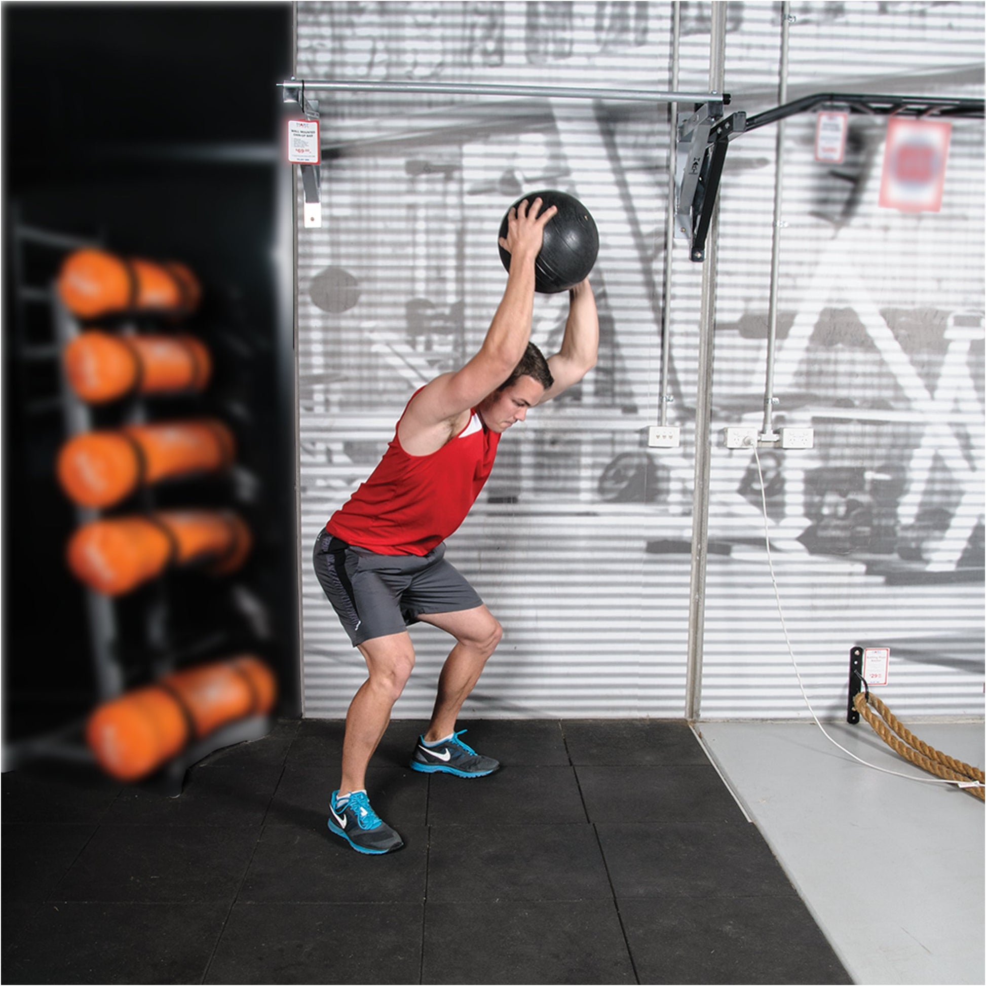 Pro-Grade No-Bounce Slam Ball – Sand-Filled Core, Textured Rubber Shell – Built for Full-Body Strength, HIIT & Conditioning in Home or Garage Gyms