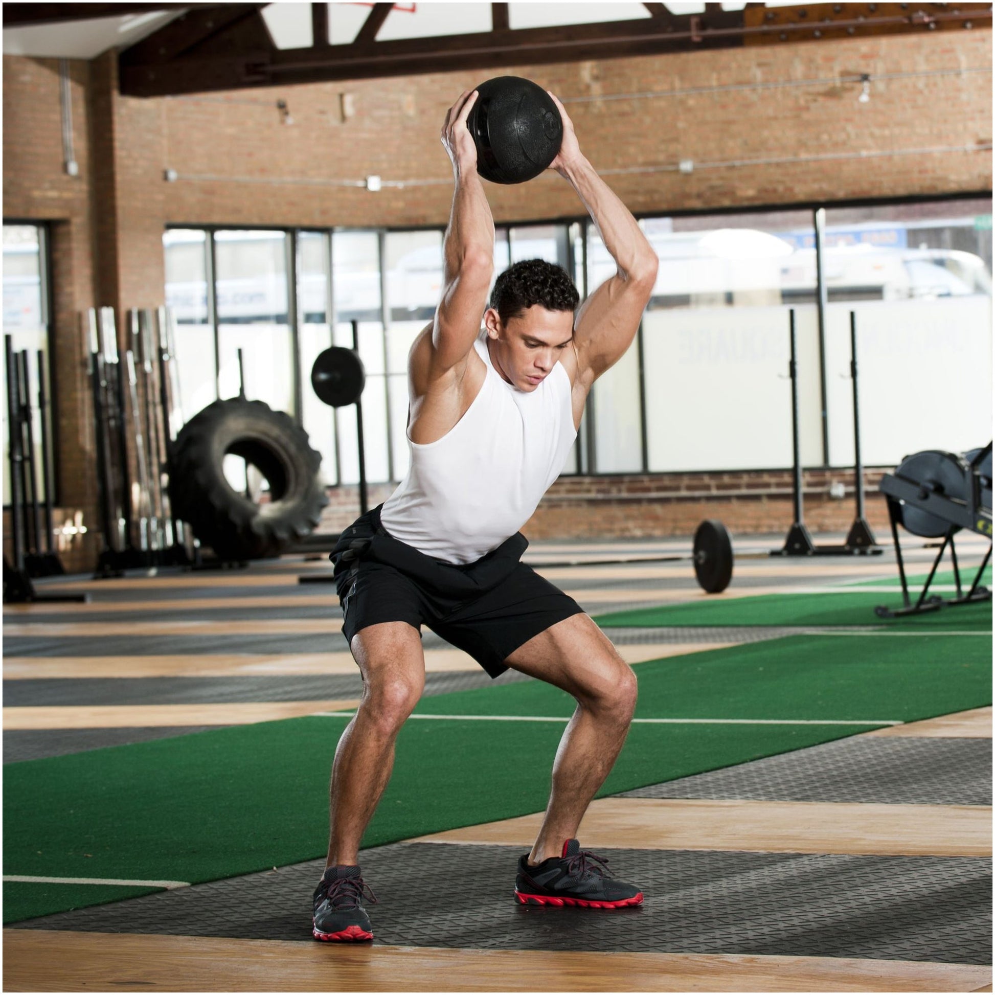 Pro-Grade No-Bounce Slam Ball – Sand-Filled Core, Textured Rubber Shell – Built for Full-Body Strength, HIIT & Conditioning in Home or Garage Gyms