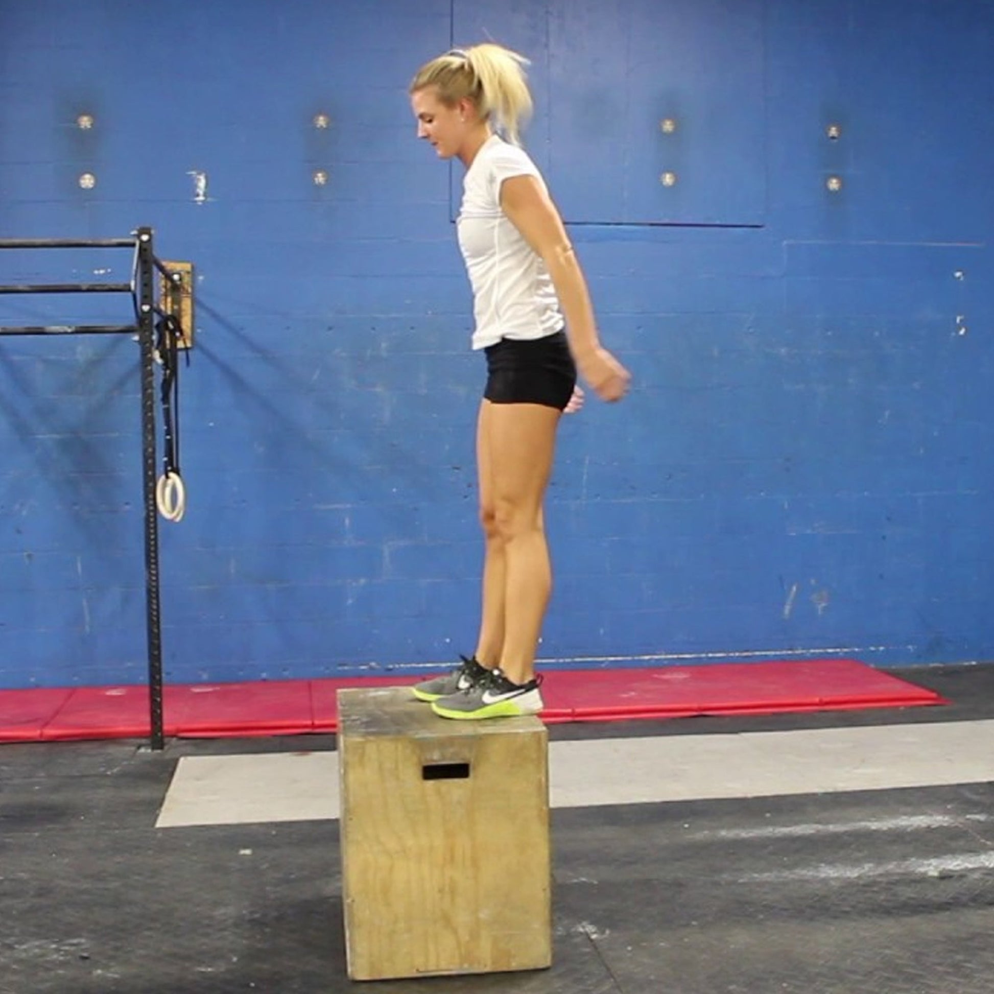 Multi-Height Wooden Plyometric Box – 3-in-1 Plywood Step with Non-Slip Coating for Strength, Agility & HIIT – Compact for Home Gym Training
