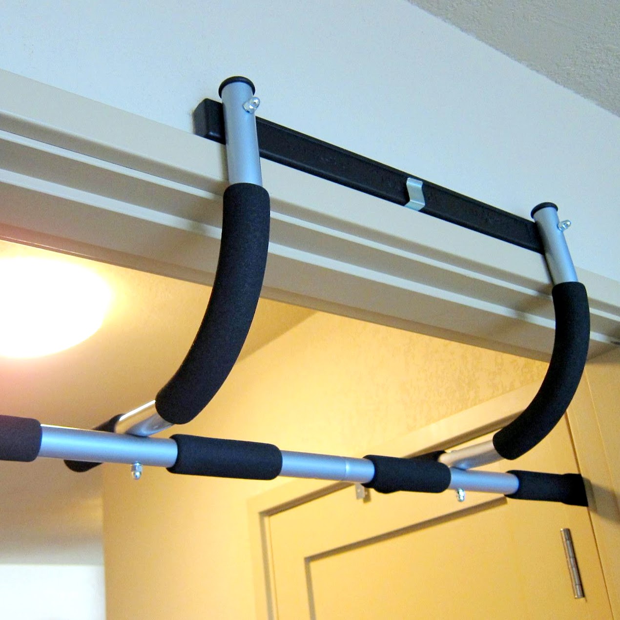 Heavy Duty Door Pull Up Bar | No Screws Required | Ergonomic Non Slip Grip | Home Gym Equipment for Strength & Fitness Training
